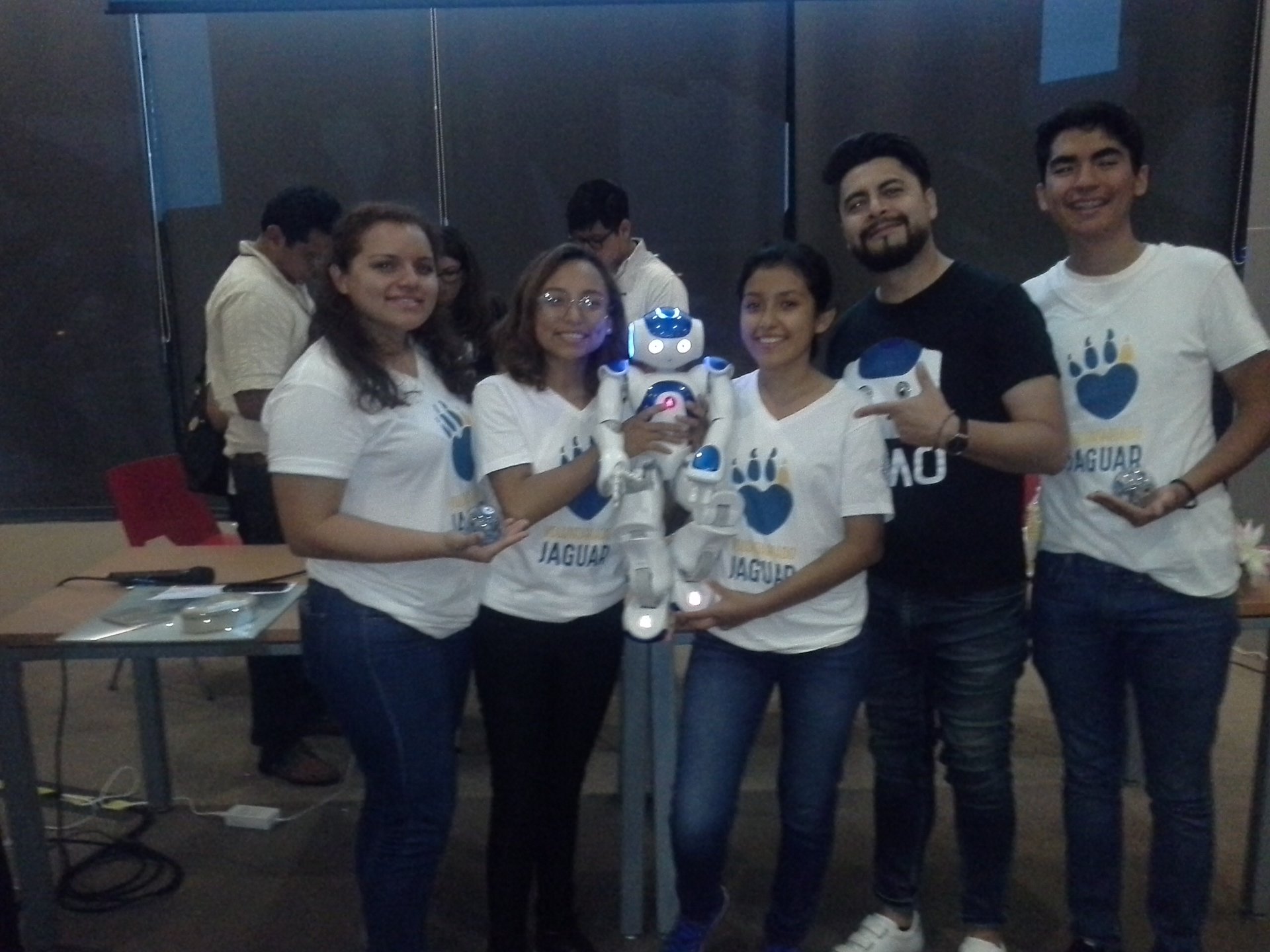 56902430_404436810373286_7945639834893156352_n